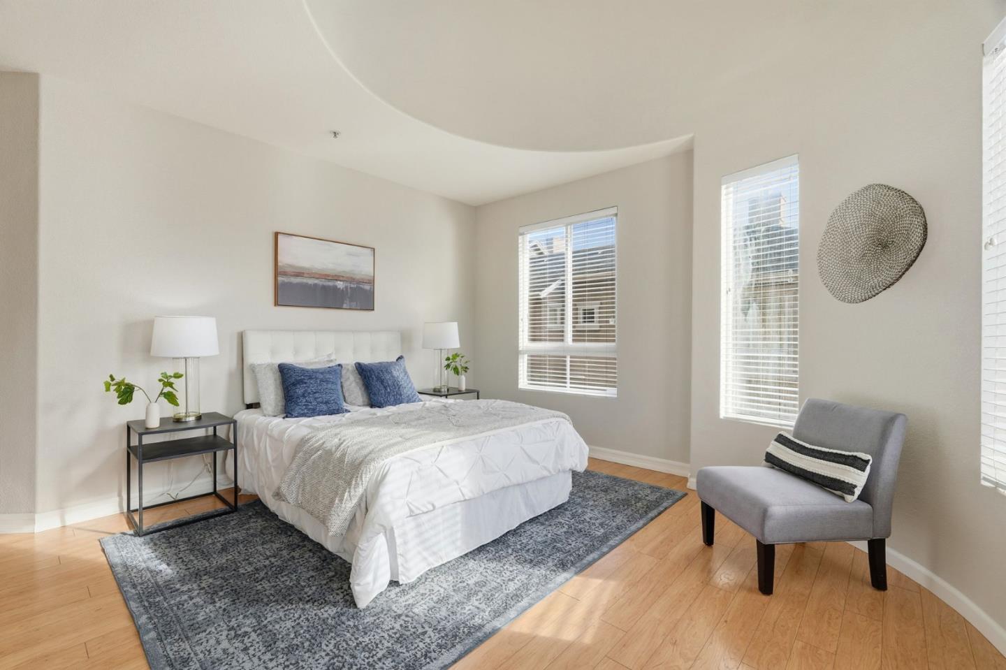 599 Marble Arch Avenue