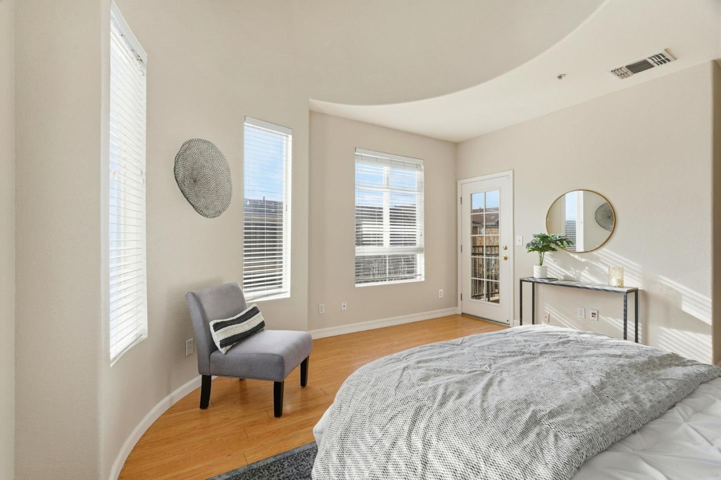 599 Marble Arch Avenue