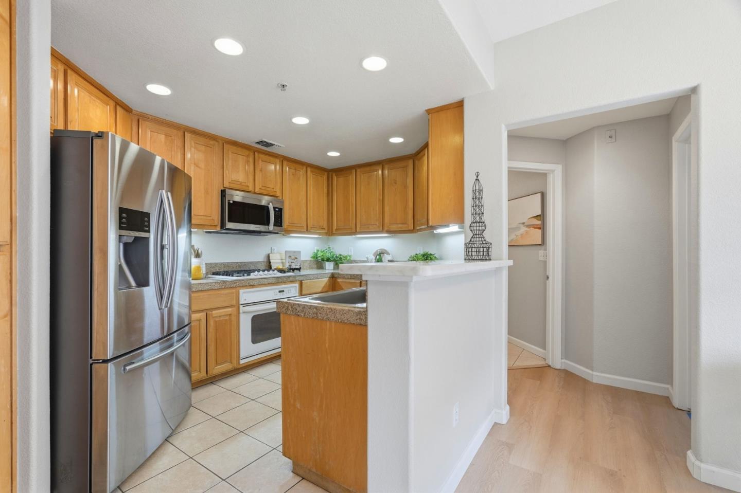 599 Marble Arch Avenue