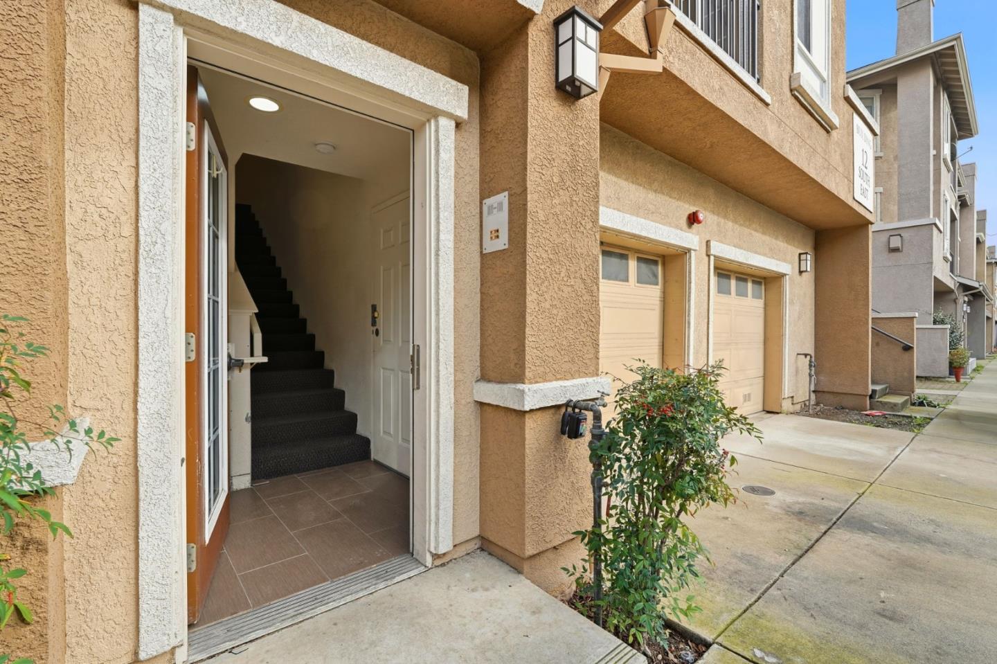 599 Marble Arch Avenue