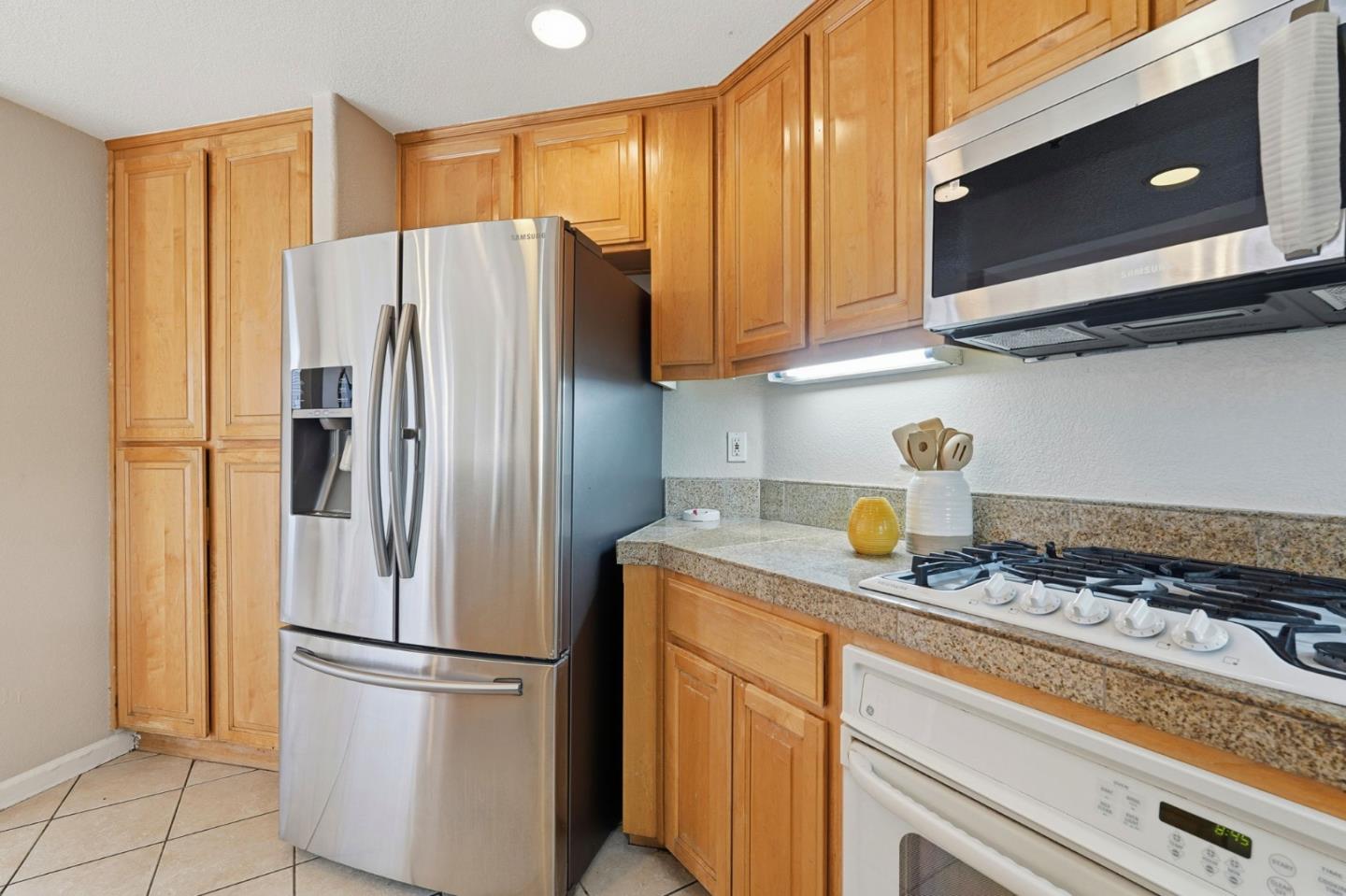 599 Marble Arch Avenue