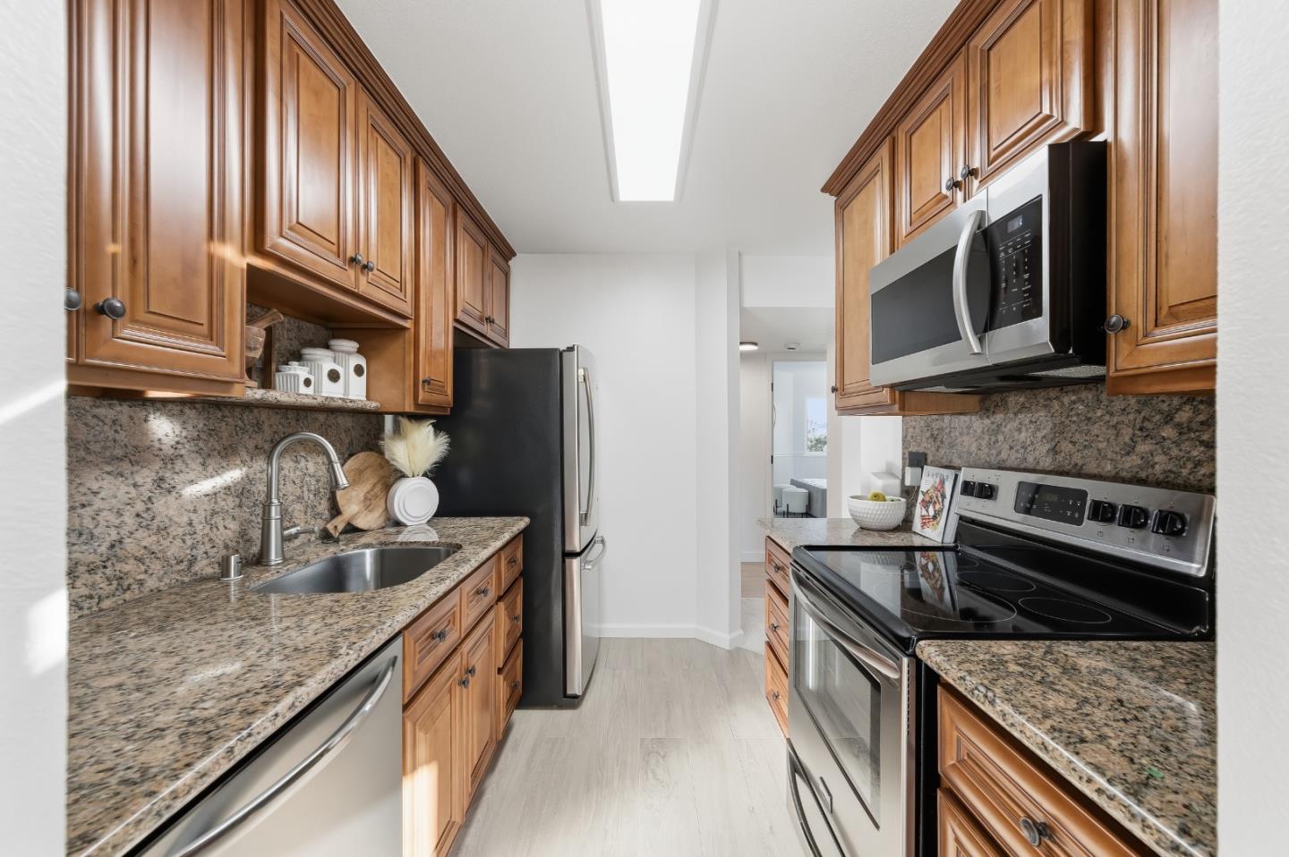 2265 Sun Glory Lane B