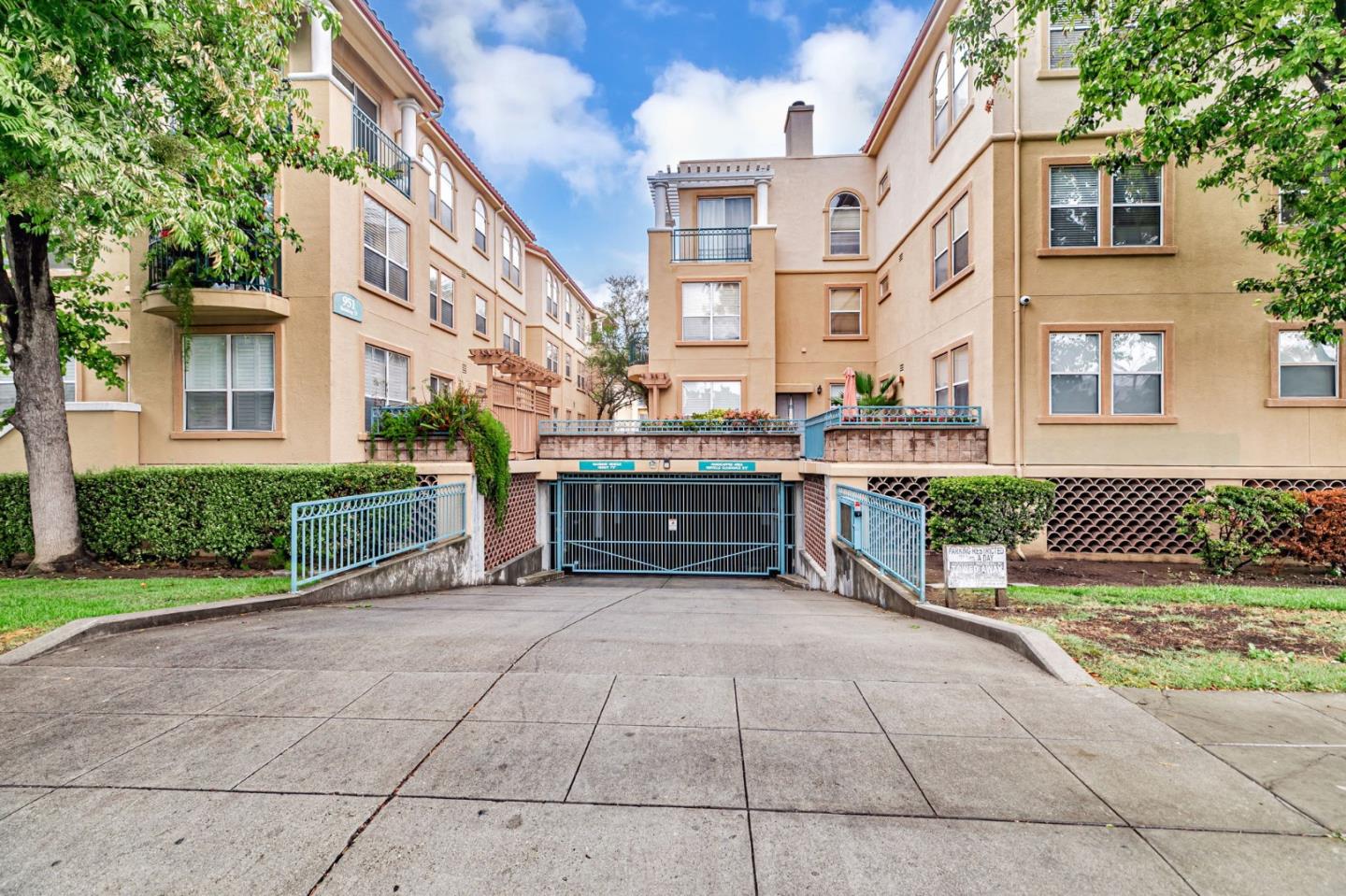 516 Martha Street 101