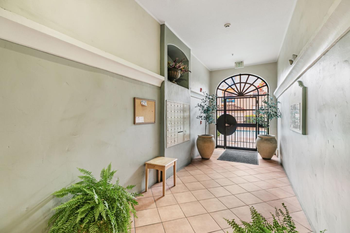 516 Martha Street 101