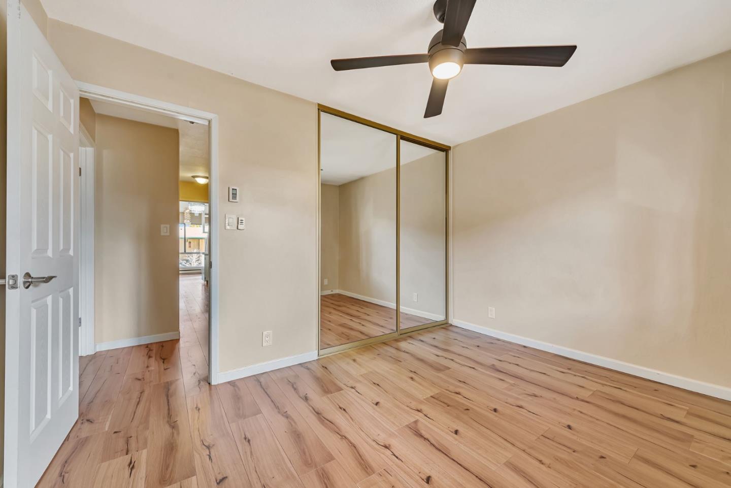 121 Buckingham Drive 25