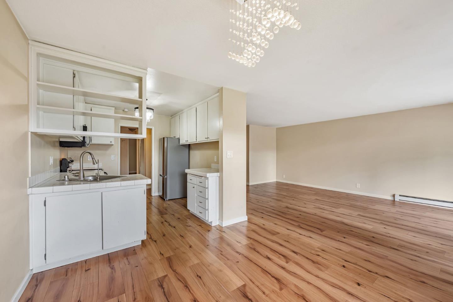 121 Buckingham Drive 25