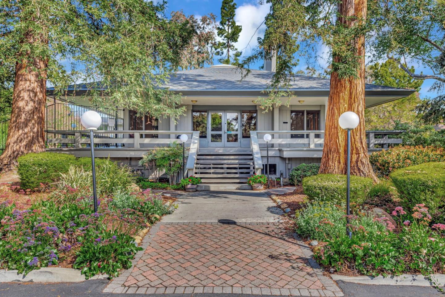 121 Buckingham Drive 25