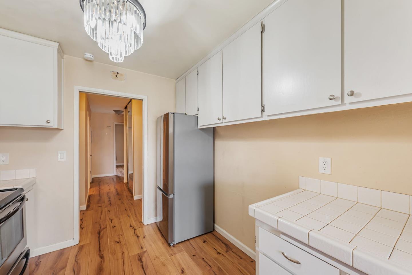 121 Buckingham Drive 25