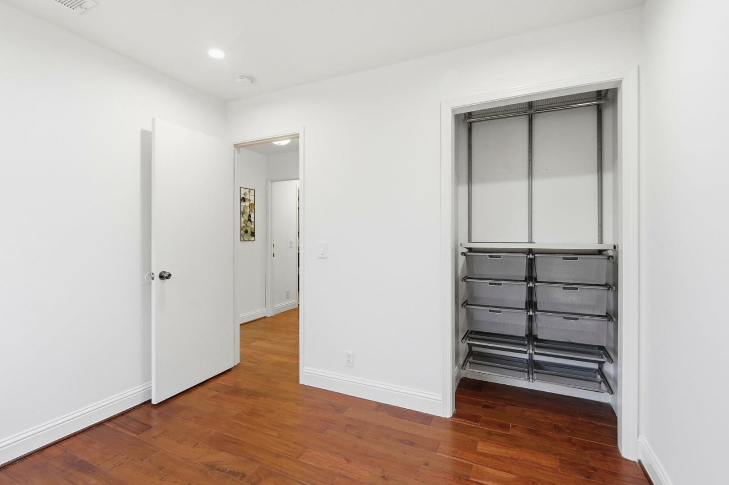 5341 Larch Grove Place