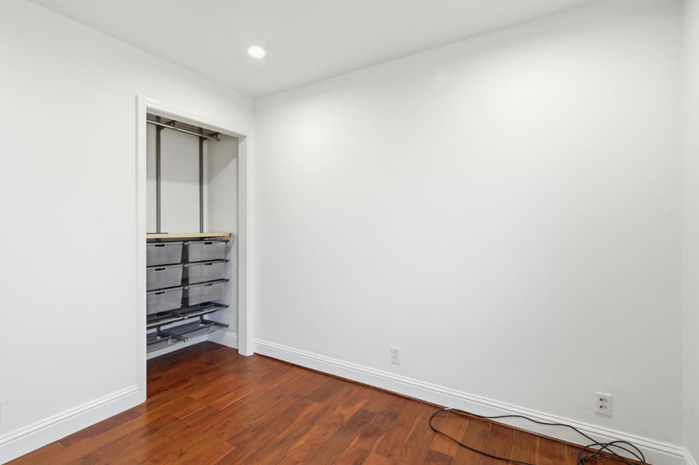 5341 Larch Grove Place