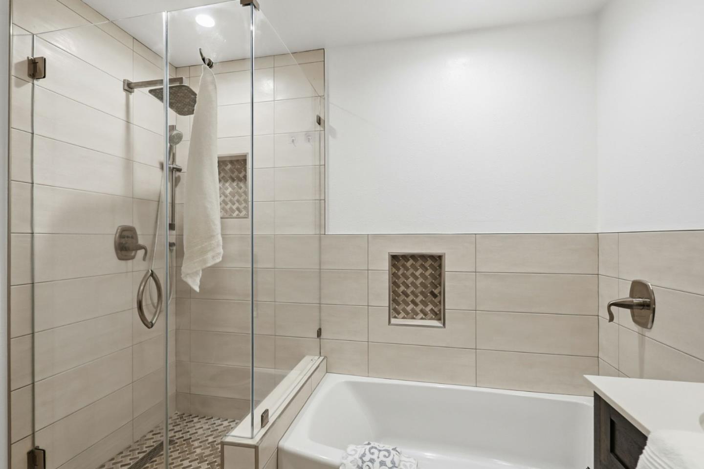 5341 Larch Grove Place