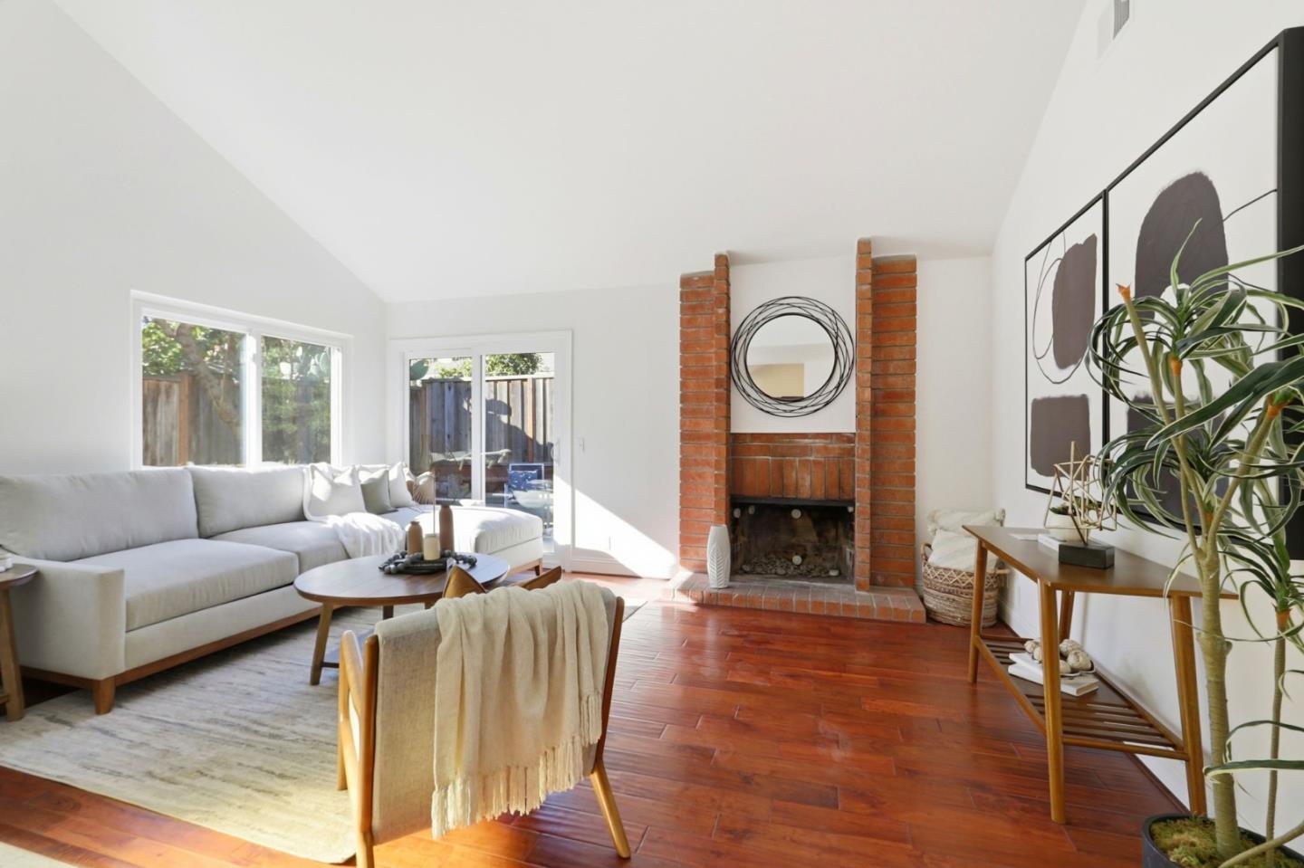 5341 Larch Grove Place