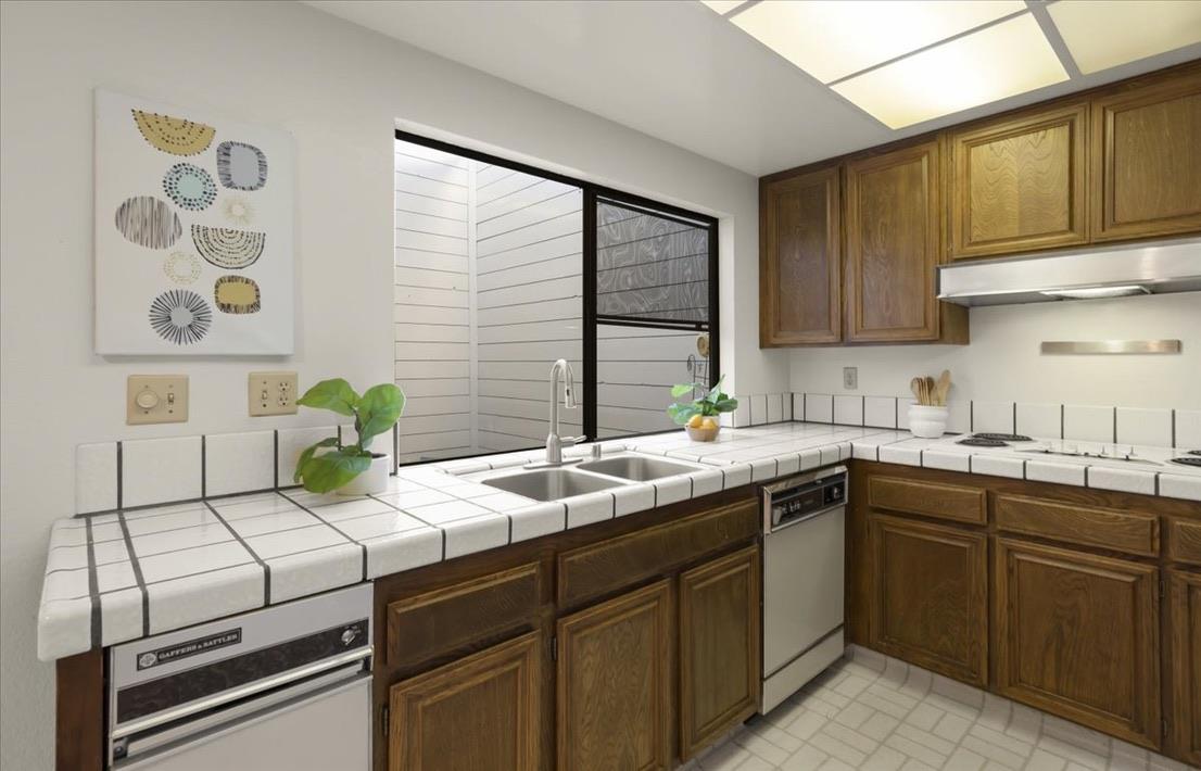 100 Strathmore Place