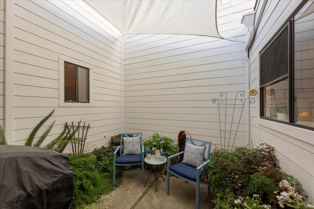 100 Strathmore Place