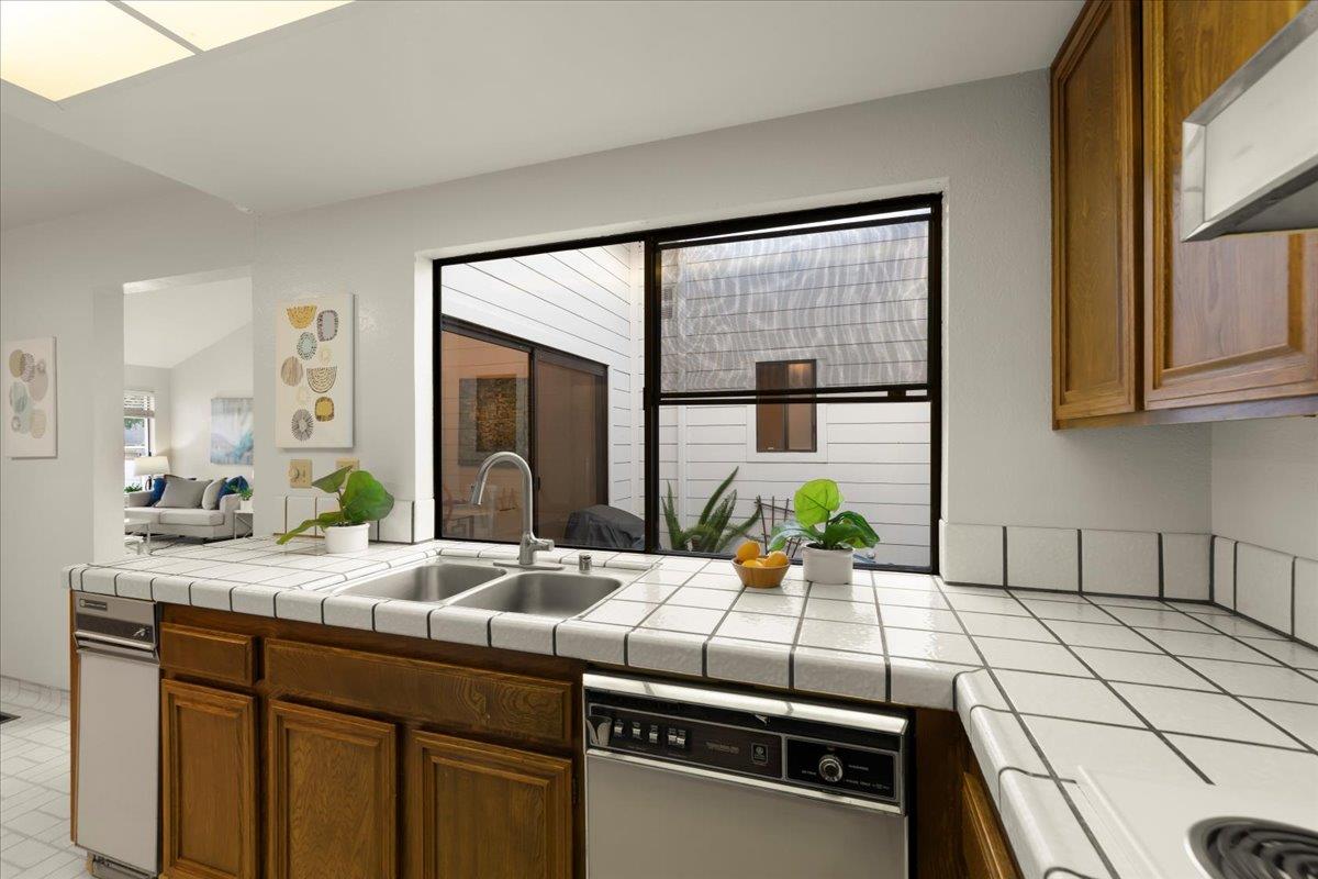 100 Strathmore Place