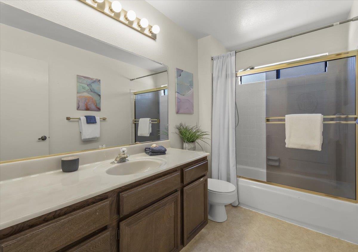 100 Strathmore Place