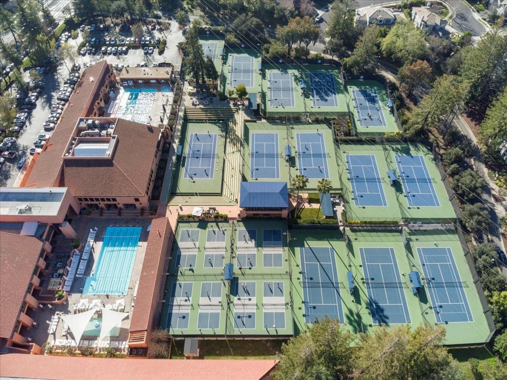 100 Strathmore Place