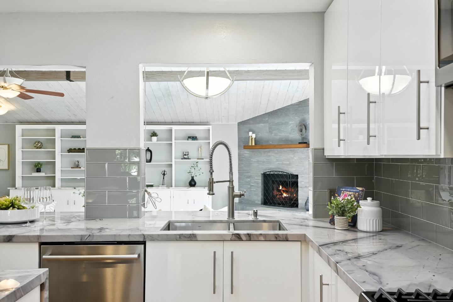 1830 Heatherdale Avenue