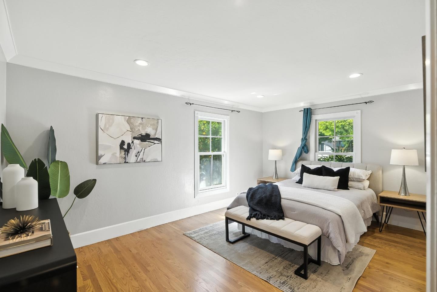 1830 Heatherdale Avenue