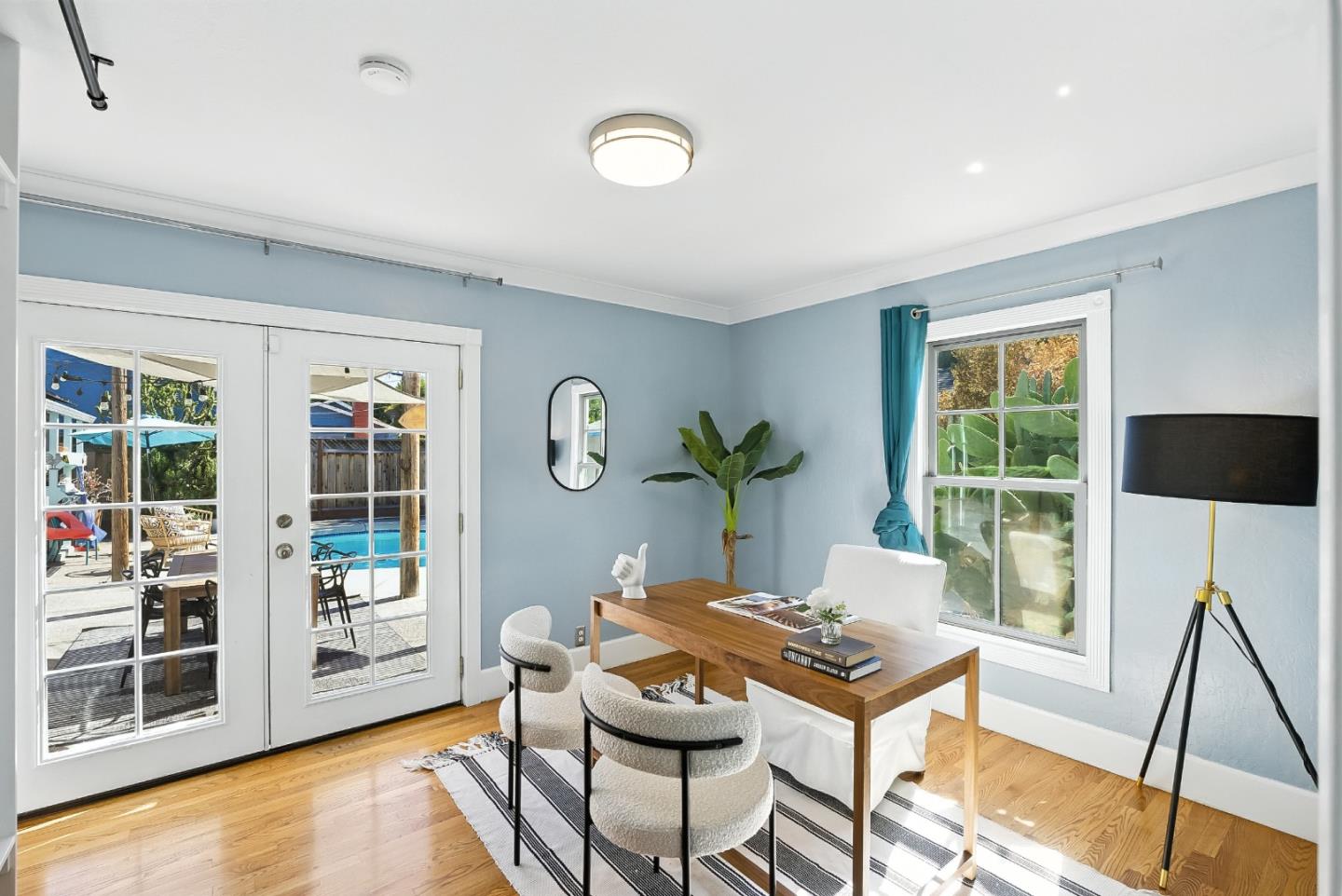 1830 Heatherdale Avenue