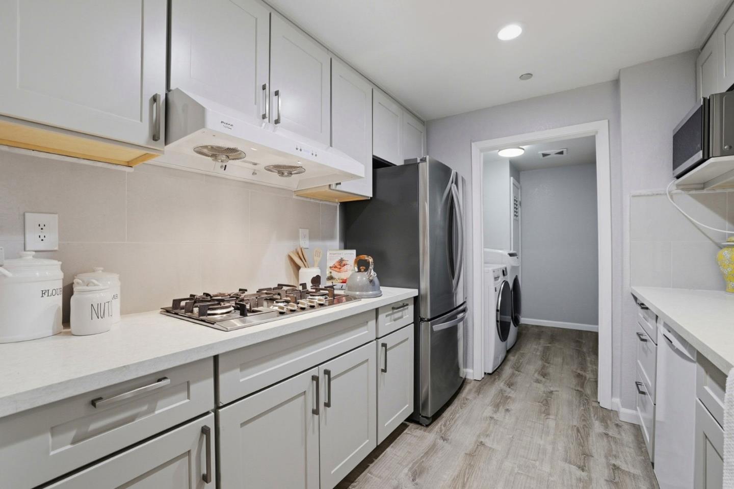 610 Arcadia Terrace 202