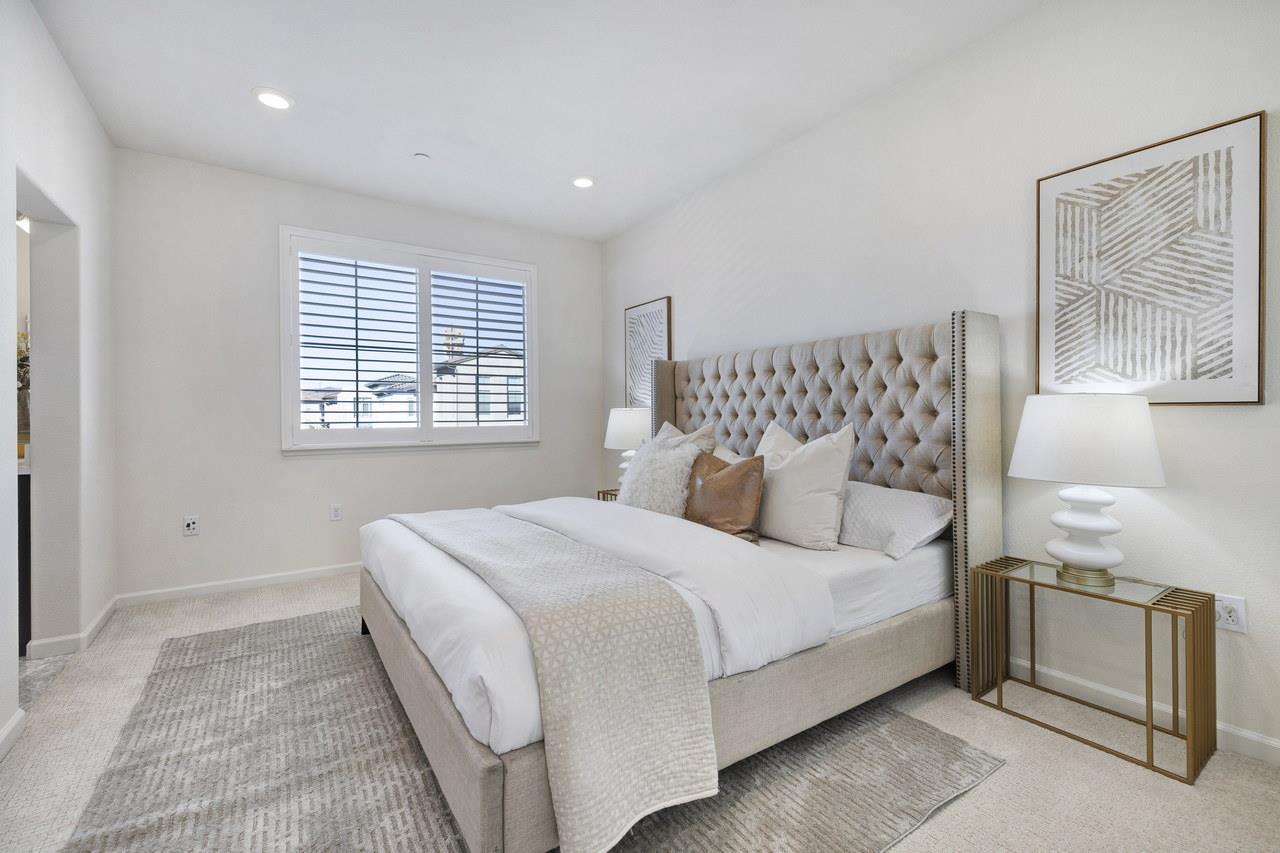 3092 Manuel Street 4