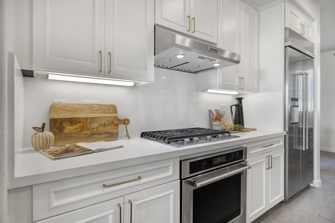 3092 Manuel Street 4