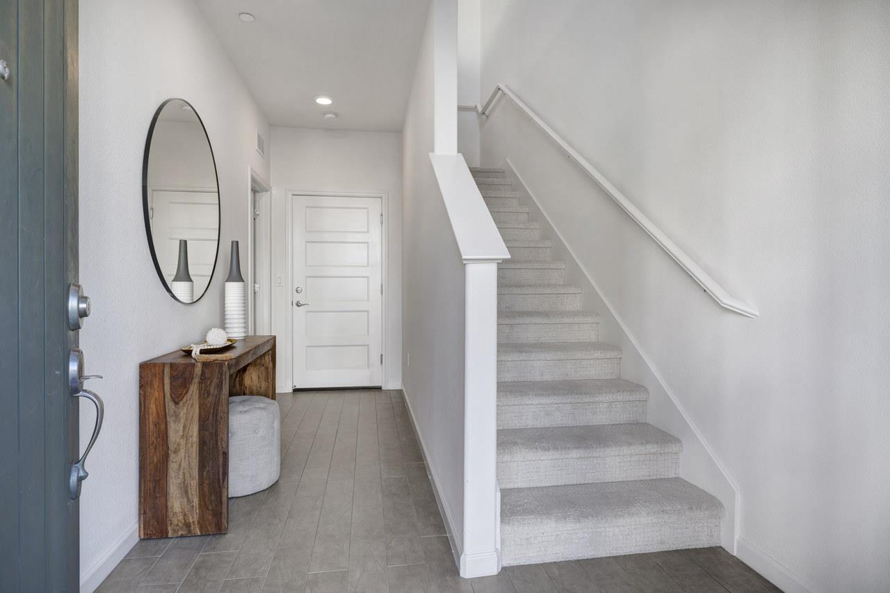 3092 Manuel Street 4