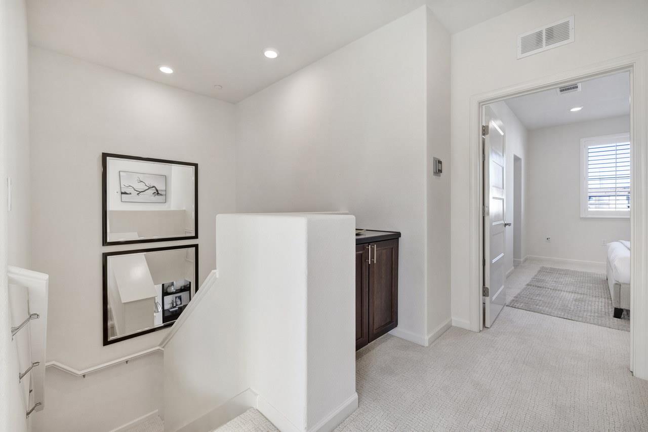 3092 Manuel Street 4