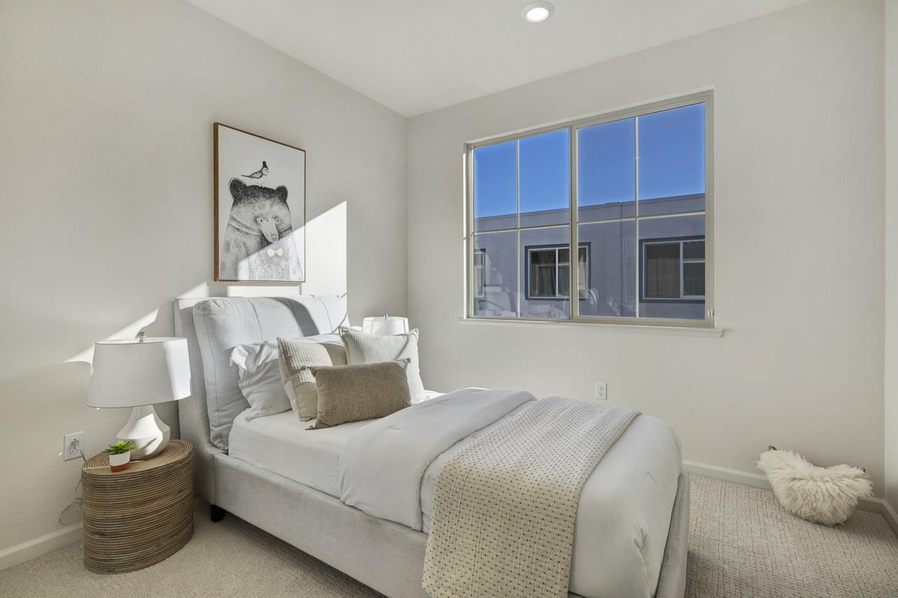 3092 Manuel Street 4