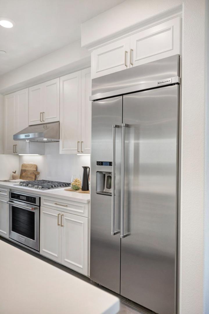 3092 Manuel Street 4