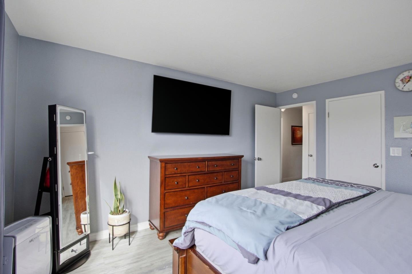 880 North Winchester Boulevard 205