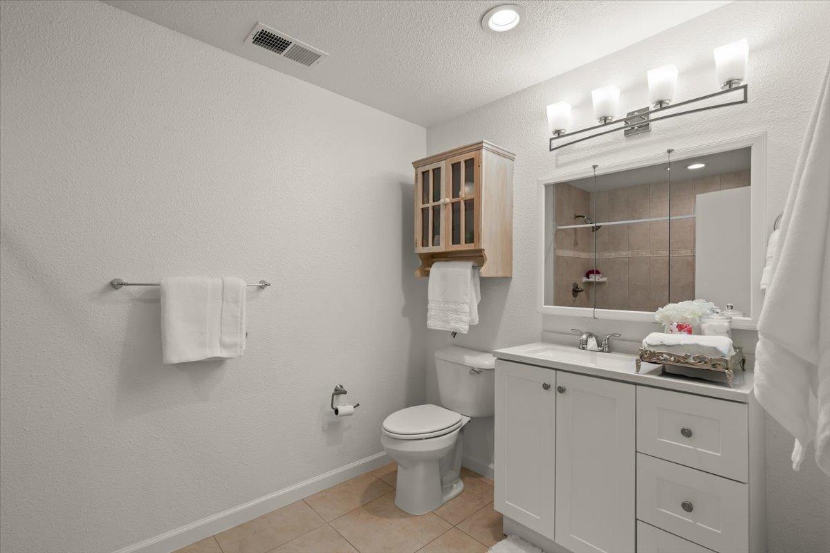 1025 North 12th Street