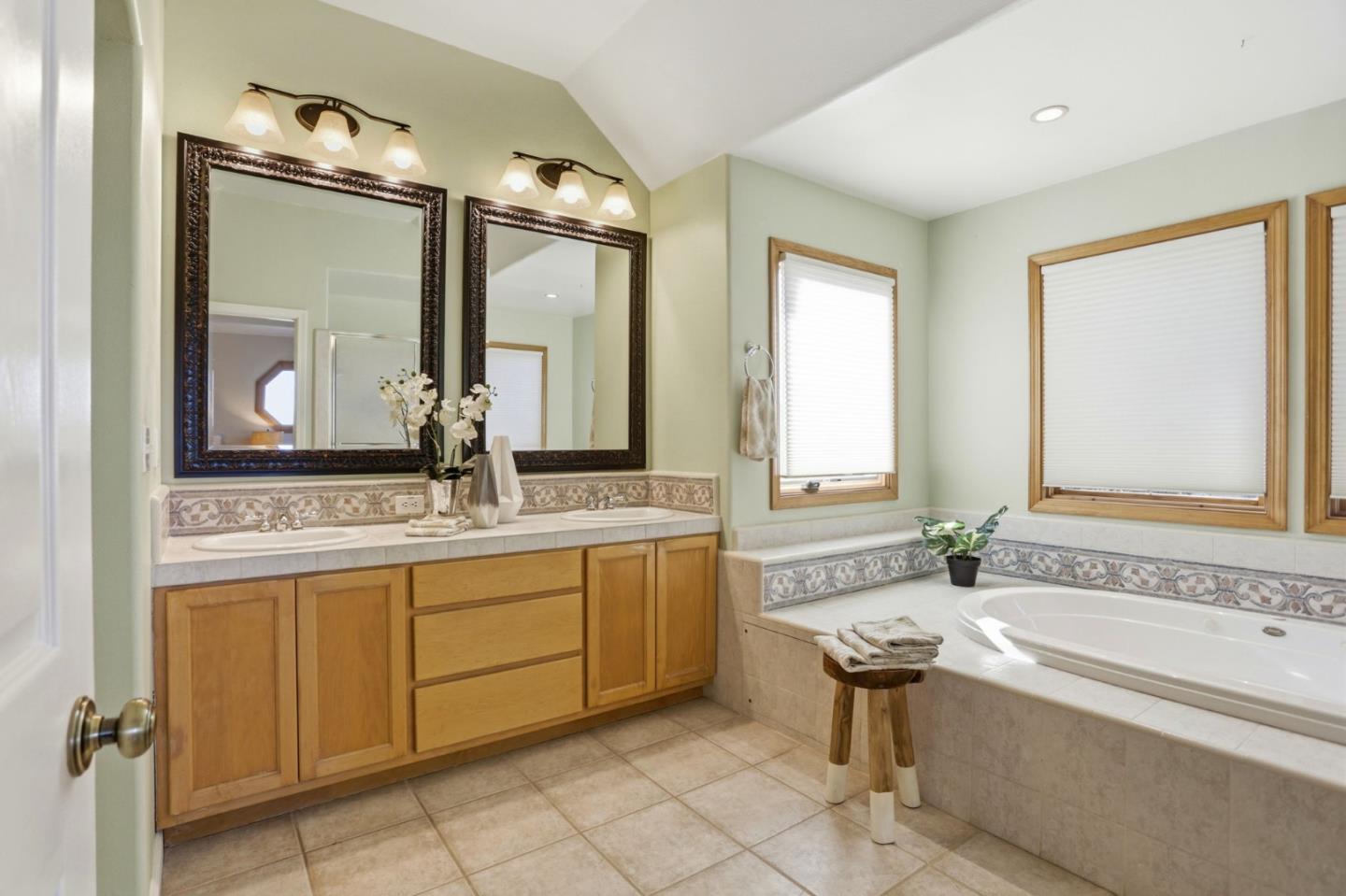 20160 Rock Springs Lane