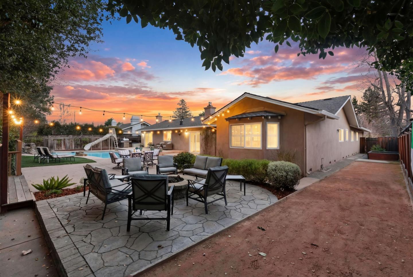 13243 Via Ranchero Drive