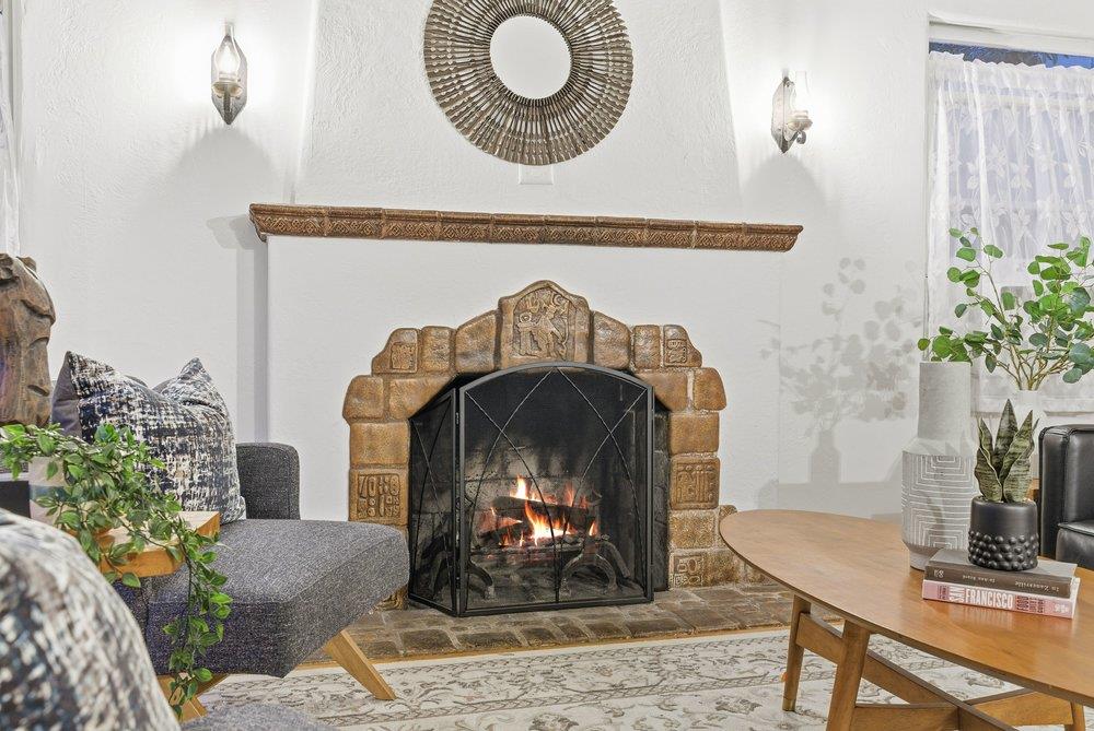 1555 Calaveras Avenue