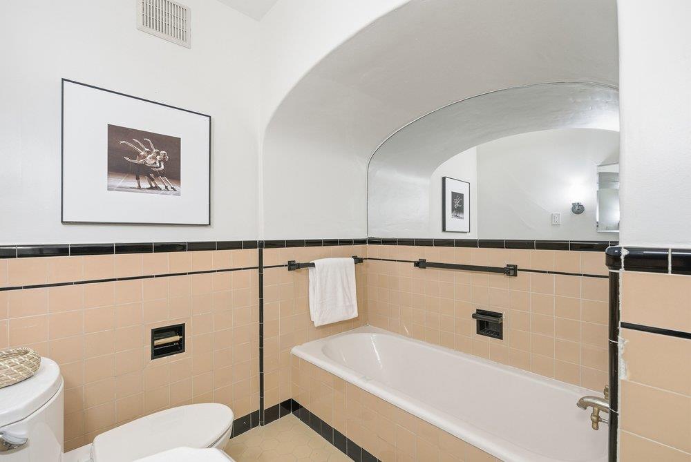 1555 Calaveras Avenue