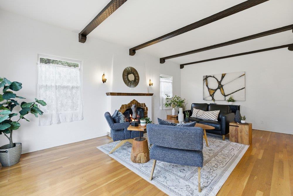 1555 Calaveras Avenue