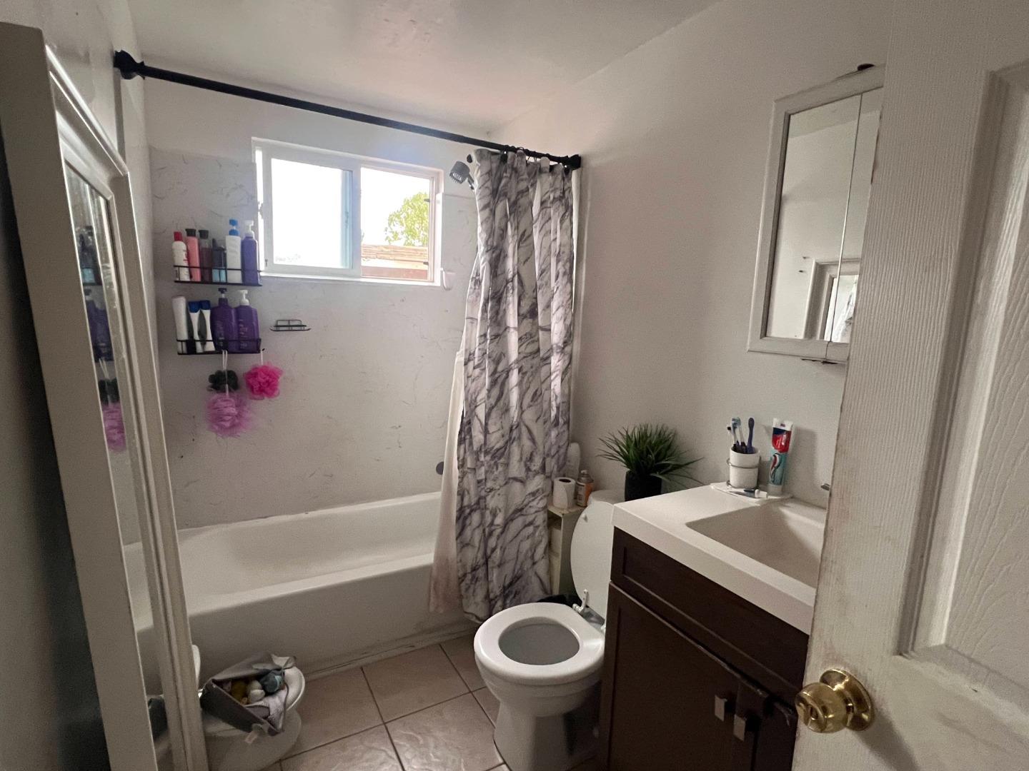 1104 Del Norte Avenue