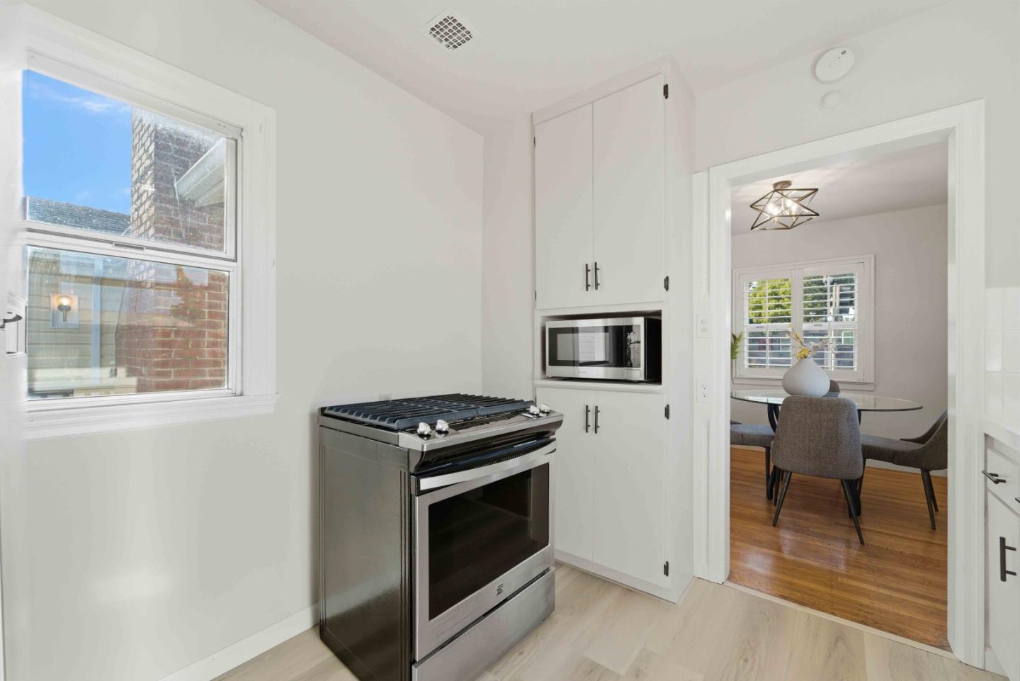 98 East Hillsdale Boulevard