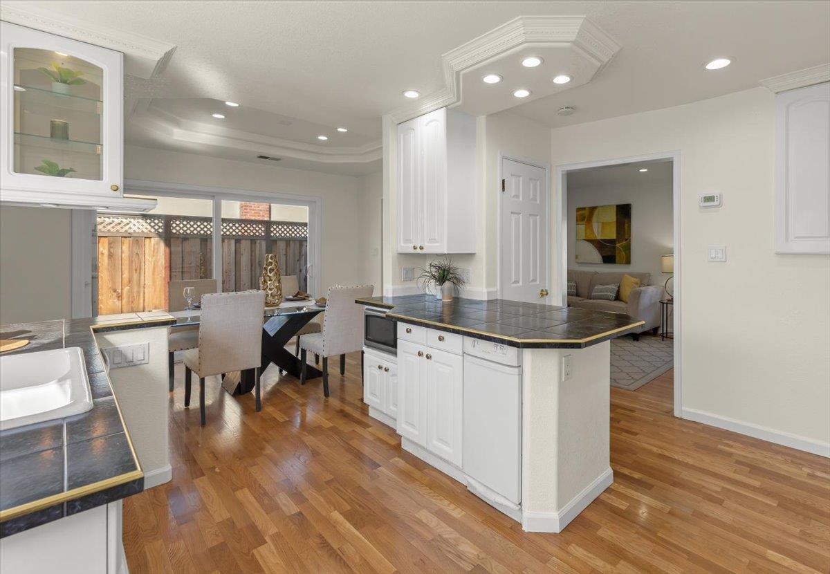 3393 Kathleen Street