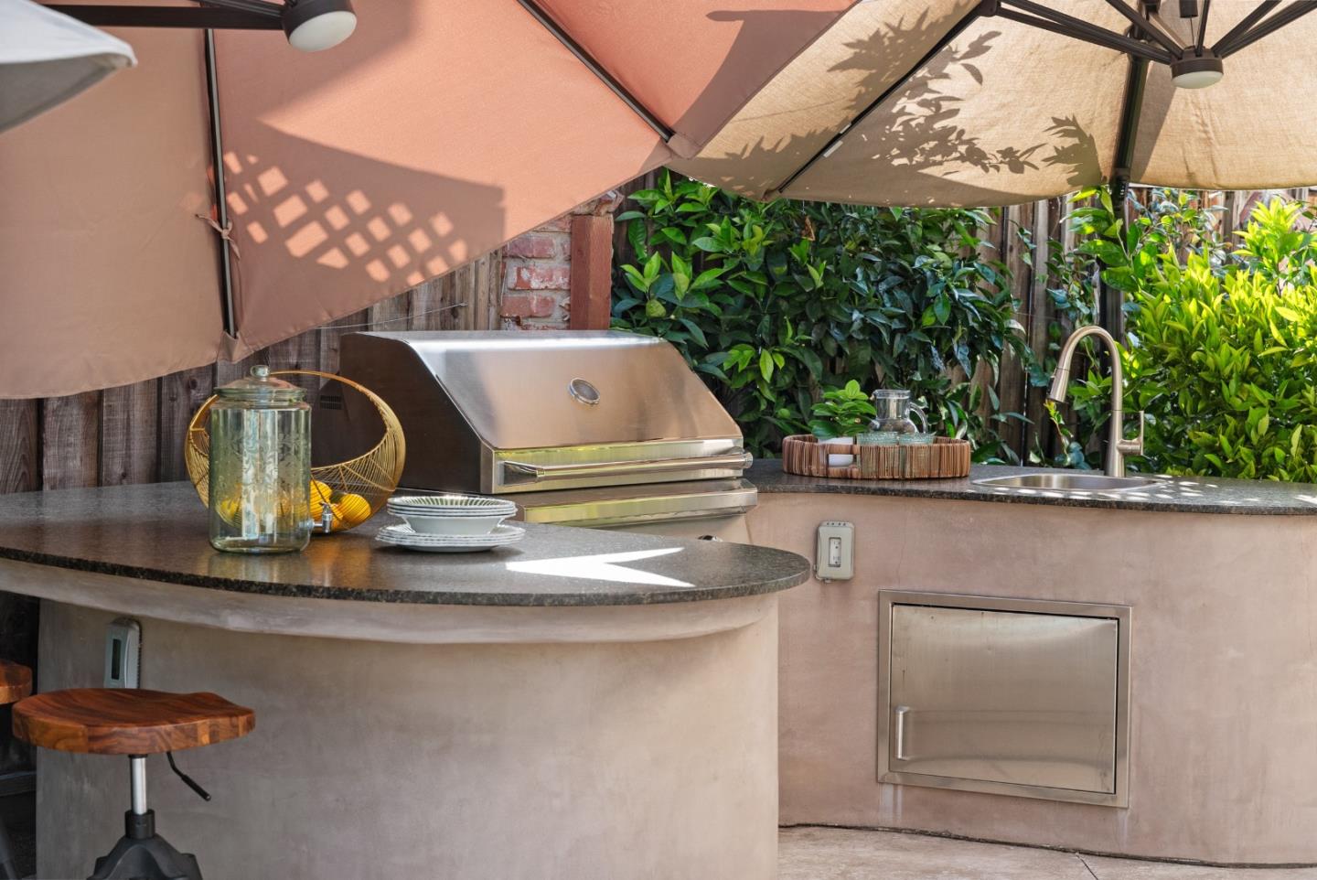 1344 University Avenue