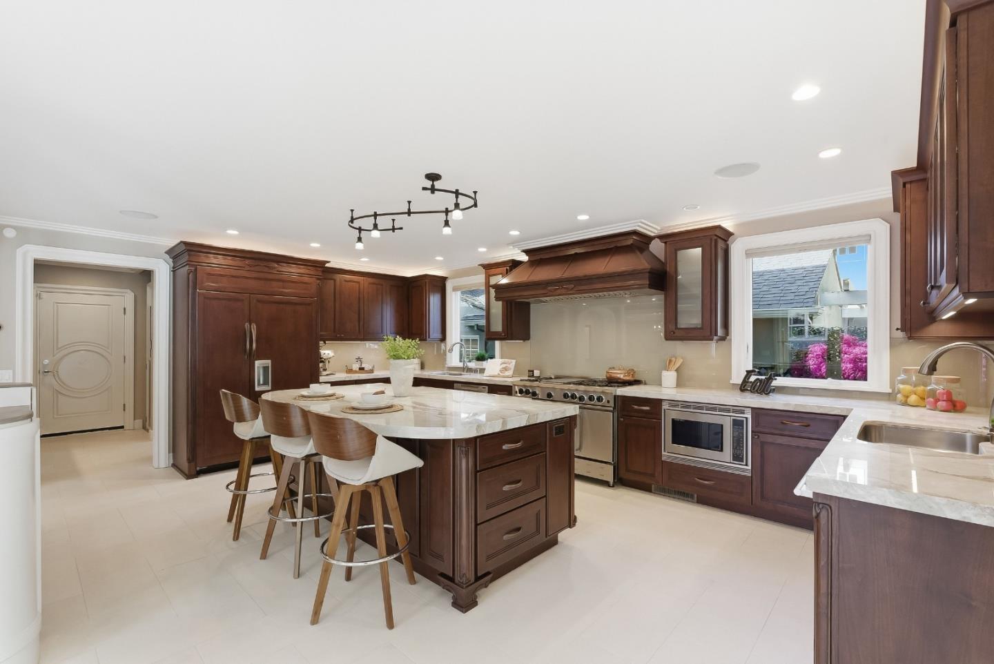 1344 University Avenue