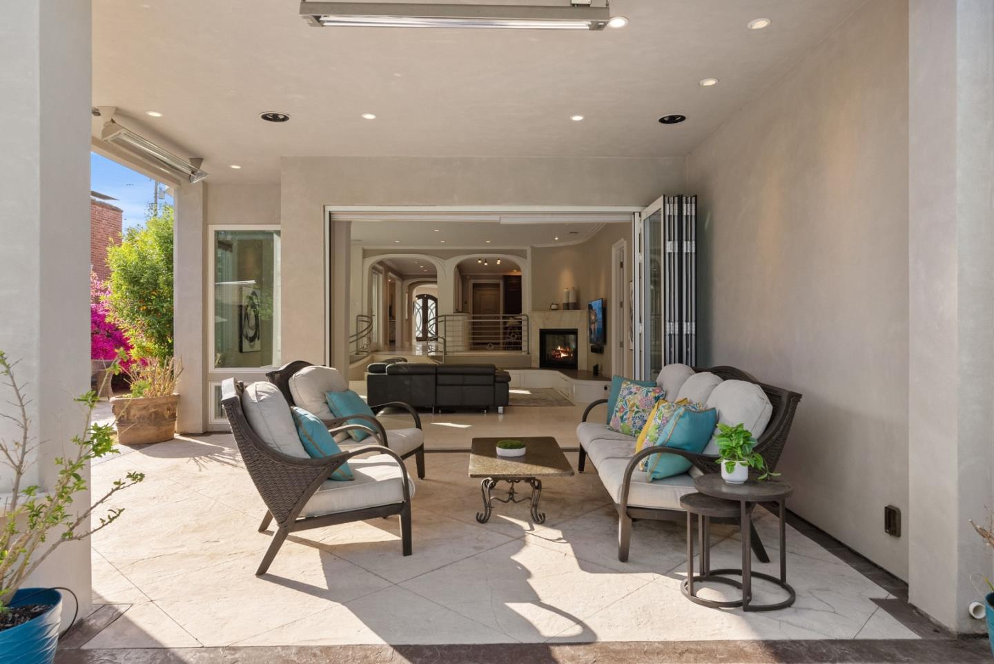 1344 University Avenue