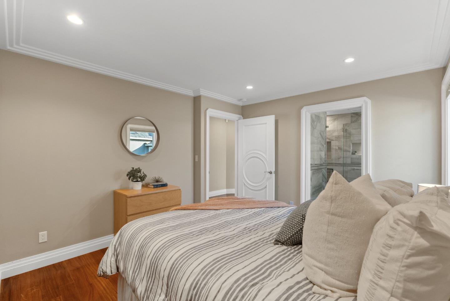 1344 University Avenue