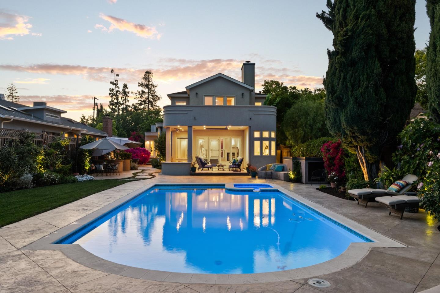 1344 University Avenue