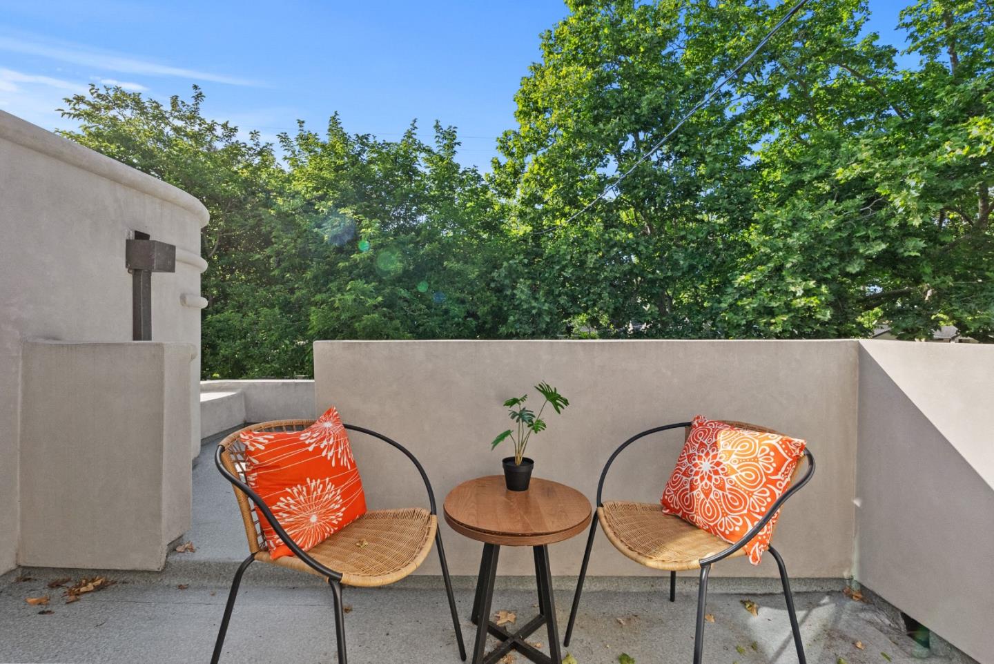 1344 University Avenue