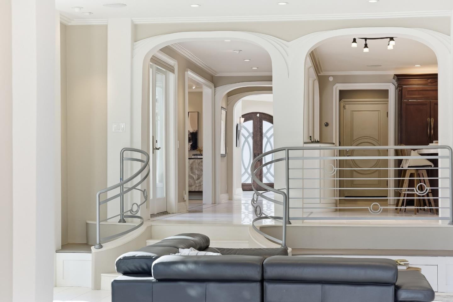 1344 University Avenue