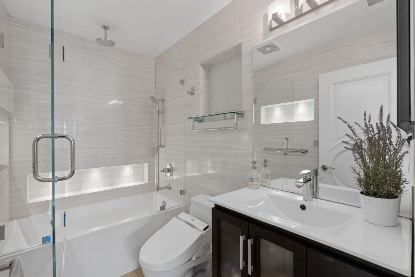 1344 University Avenue