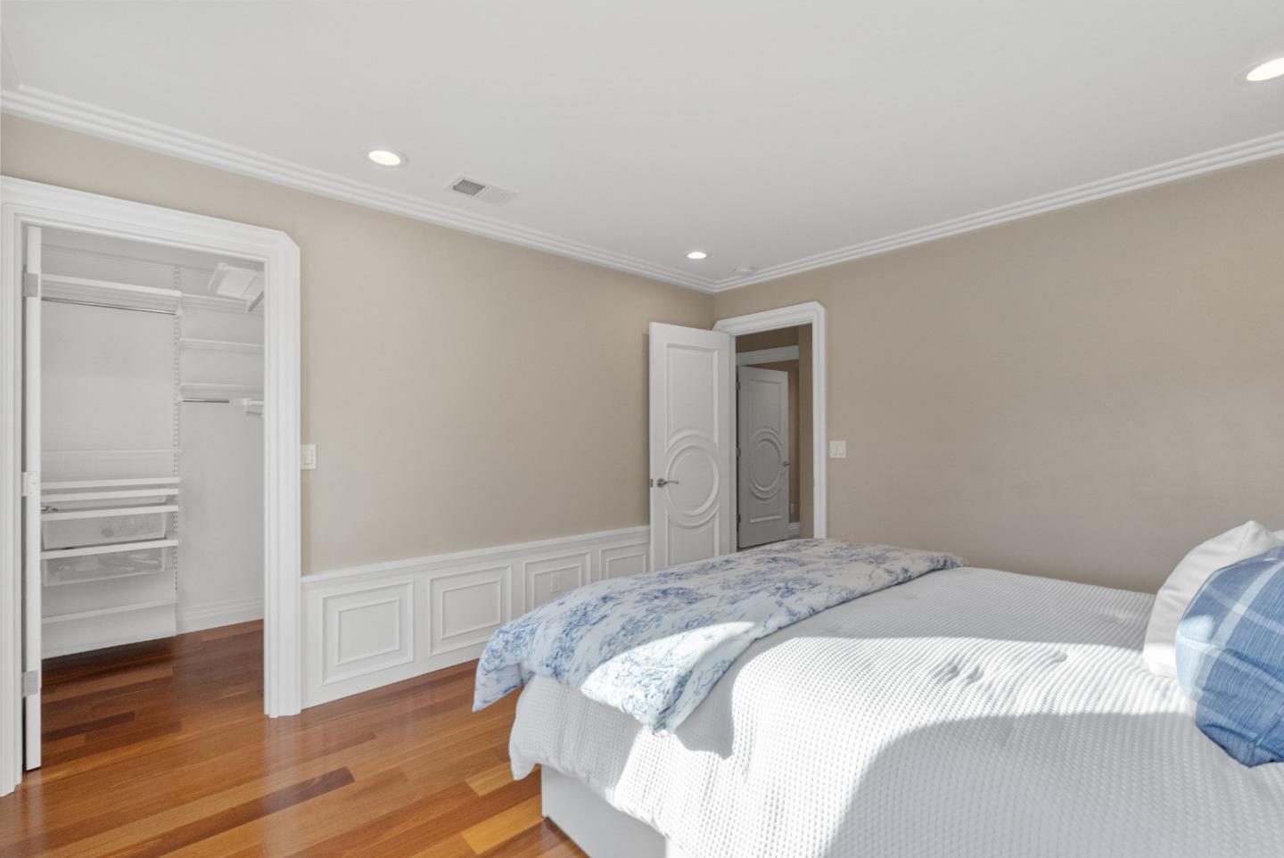 1344 University Avenue